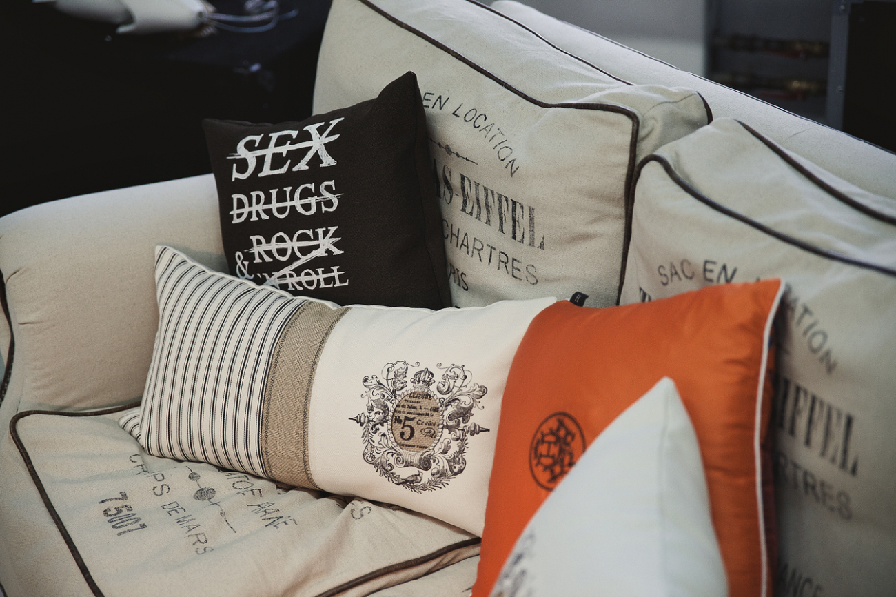 Диван Thomas Eiffei двухместный прямой бежевый ДОМАШНЯЯ ОБСТАНОВКА THOMAS EIFFEI 017179 Бежевый;молочный Santreyd  - Вид №12