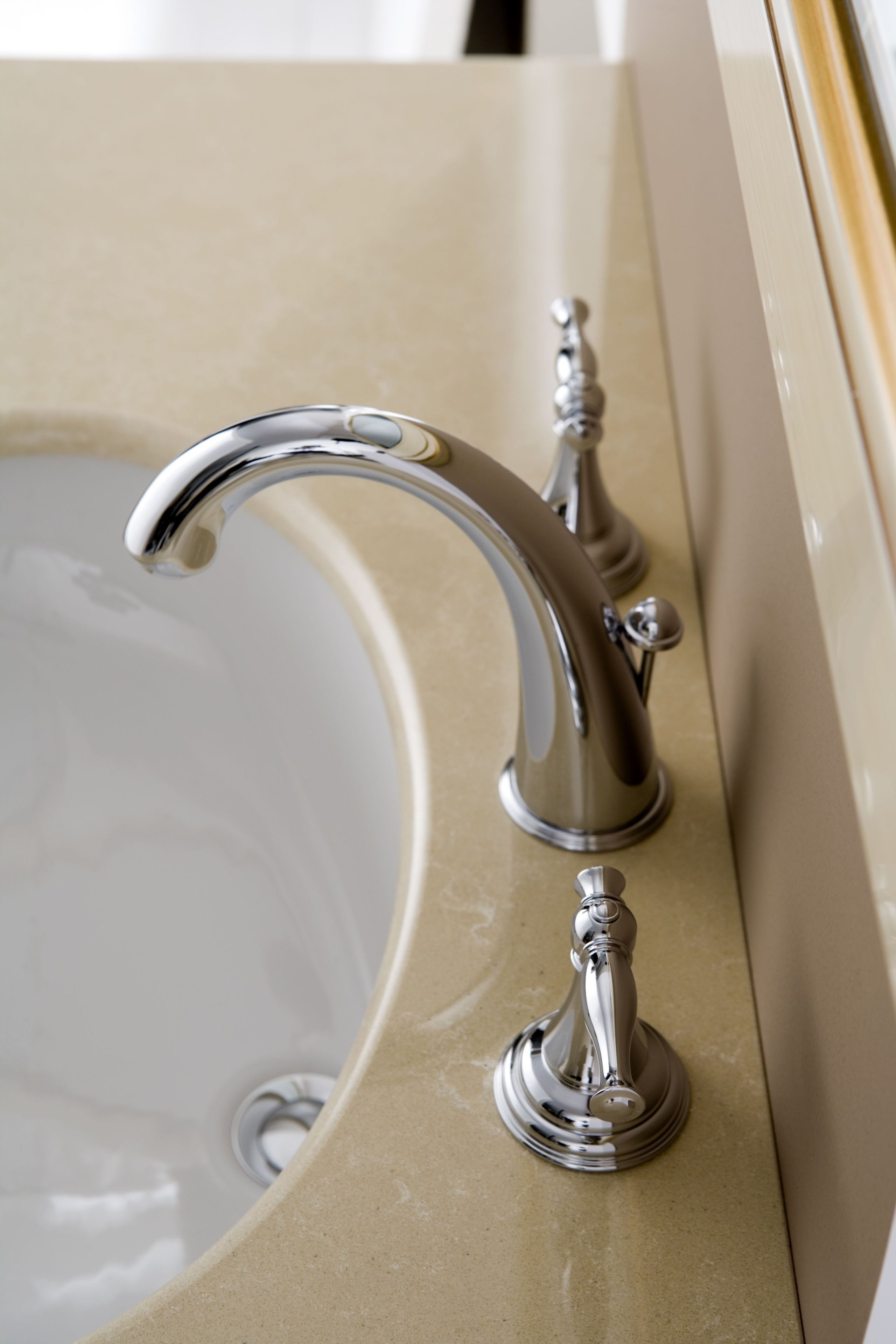 Смеситель для раковины с 3 отверстиями Graff Lauren ARCH-00011835