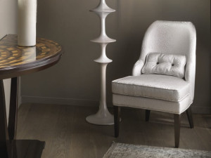 Кожаное кресло