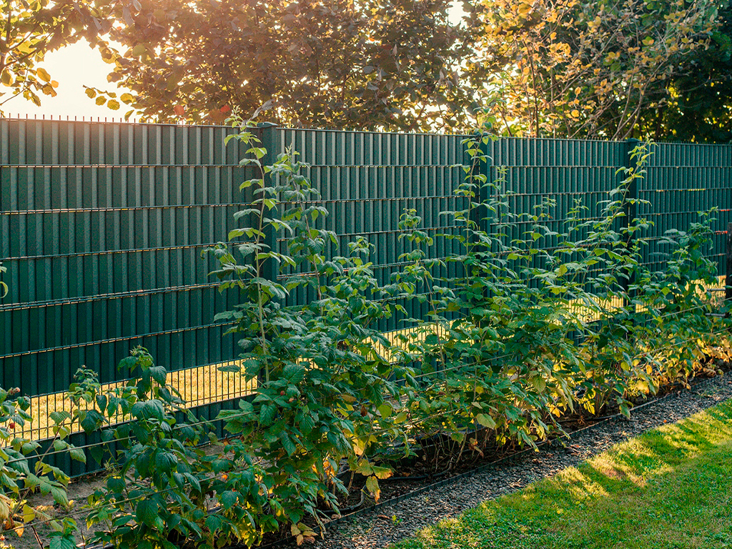 Заборная лента зелёная 48 мм ГеоПластБорд GPBST-177 - Вид №12