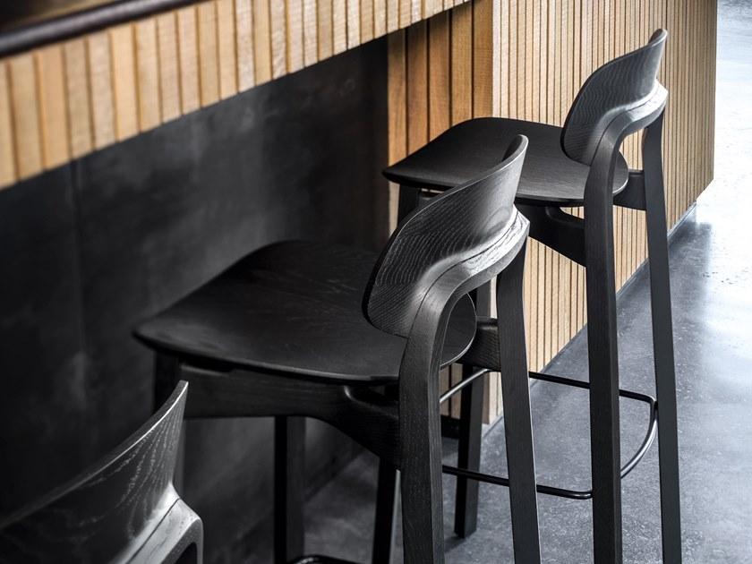 ZEITRAUM Барный стул из массива дерева с подставкой для ног Nonoto sun-id-1408063 - Вид №7