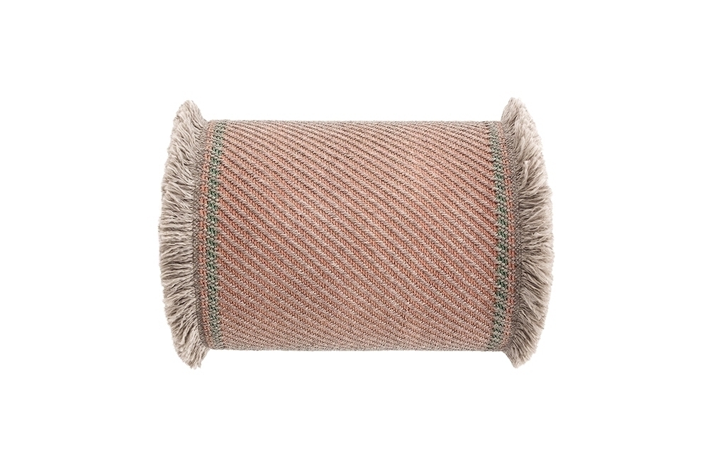 070654 Подушка-ролл GL Diagonal almond-peach большая GAN Garden Layers - Вид №2