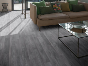 Нескользящий виниловый пол с эффектом дерева