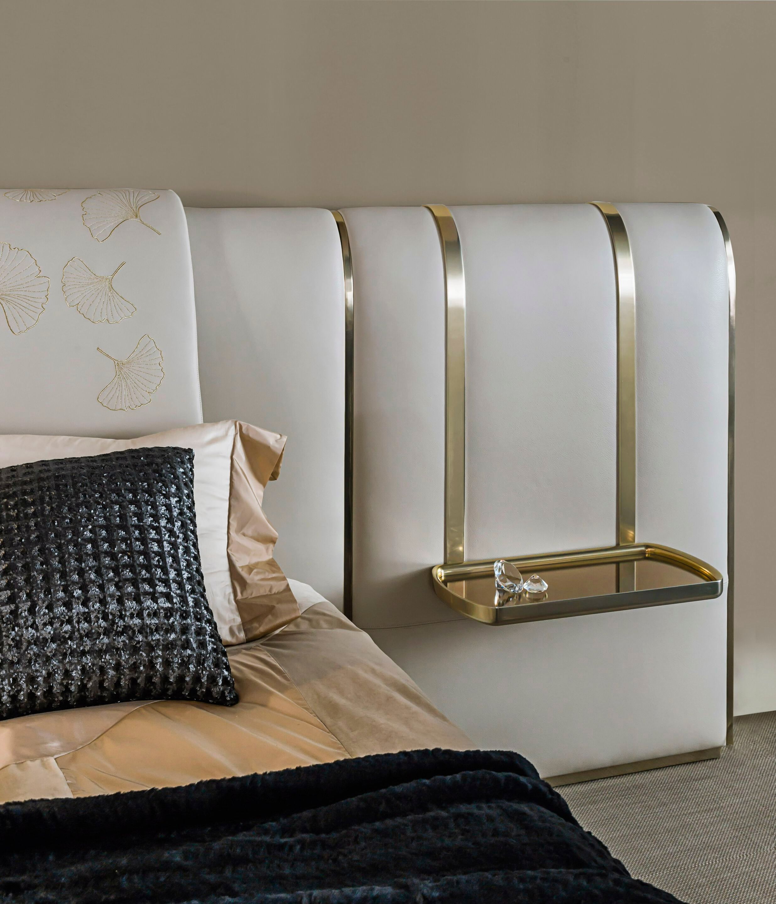 Двуспальная мягкая кровать из ткани Bizzotto Italia Atmosphera ARCH-00059111 - Вид №2