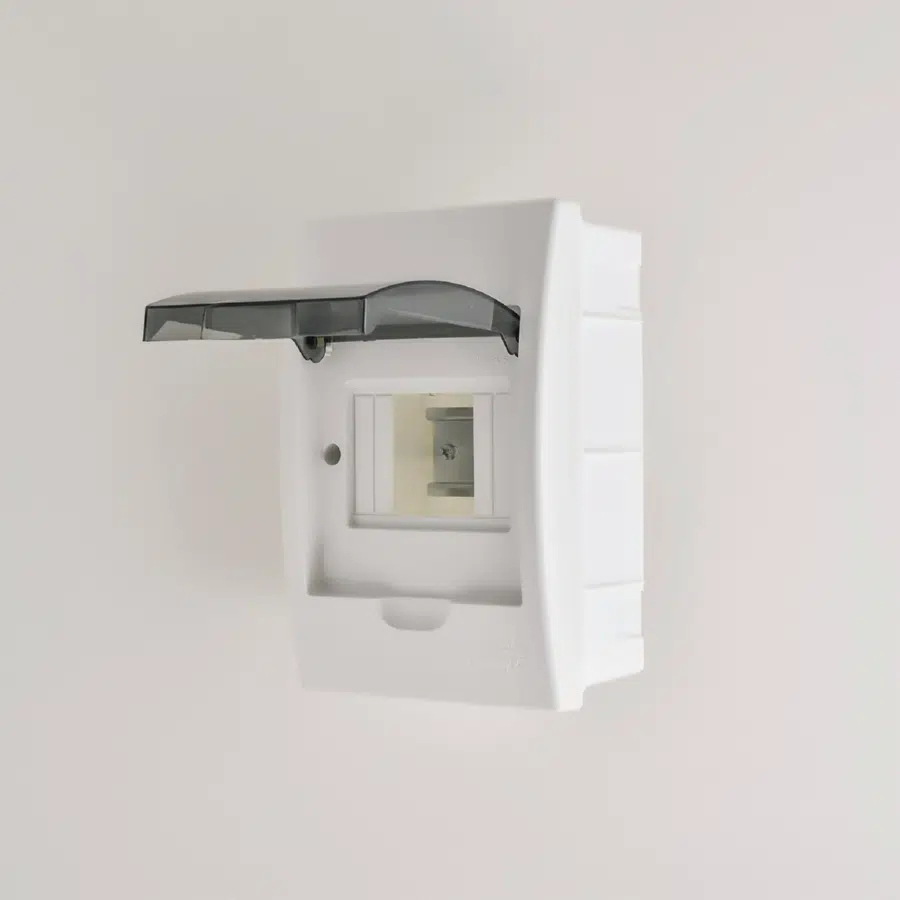 LUXRAY Бокс с прозрачной крышкой ЩРВ-П-4 для внутренней установки LEZARD 731-1000-004 - Вид №5