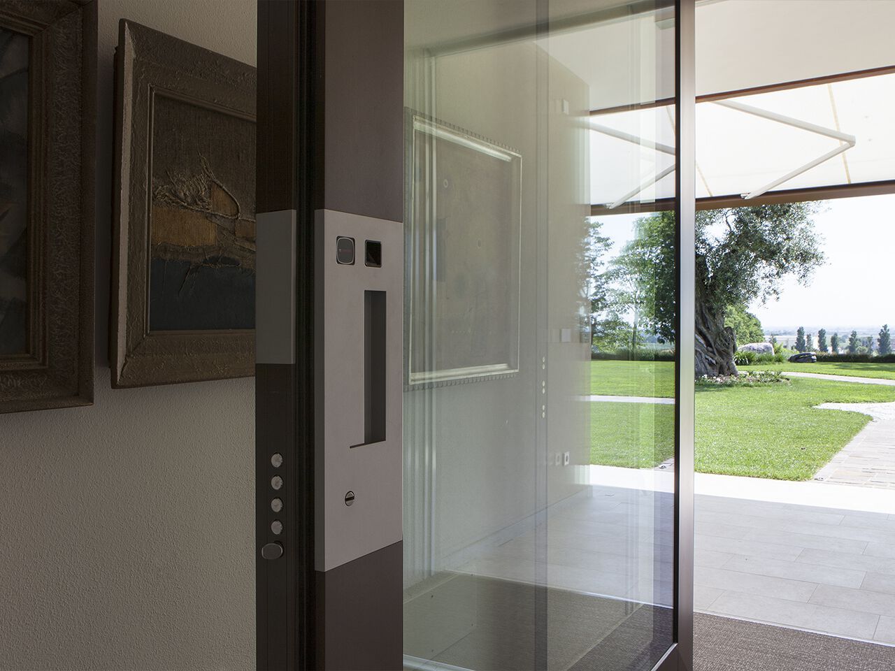 Застекленная входная дверь Oikos Nova ARCH-00032602 - Вид №2