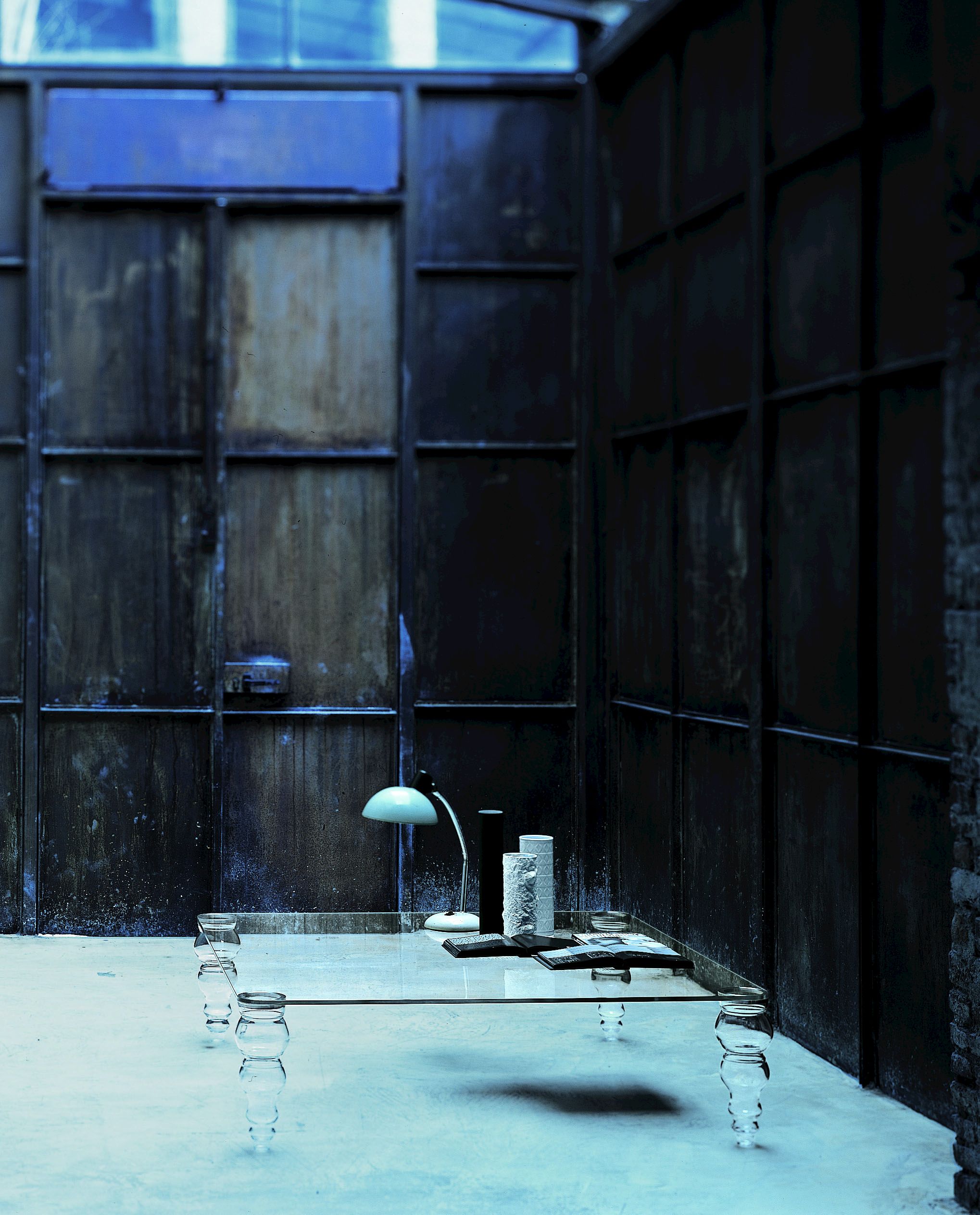 Хрустальный прямоугольный низкий журнальный столик Glas Italia постмодерн ARCH-00129361 - Вид №2