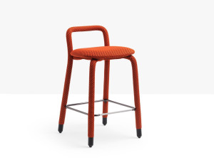 Тканевый стул с подставкой для ног