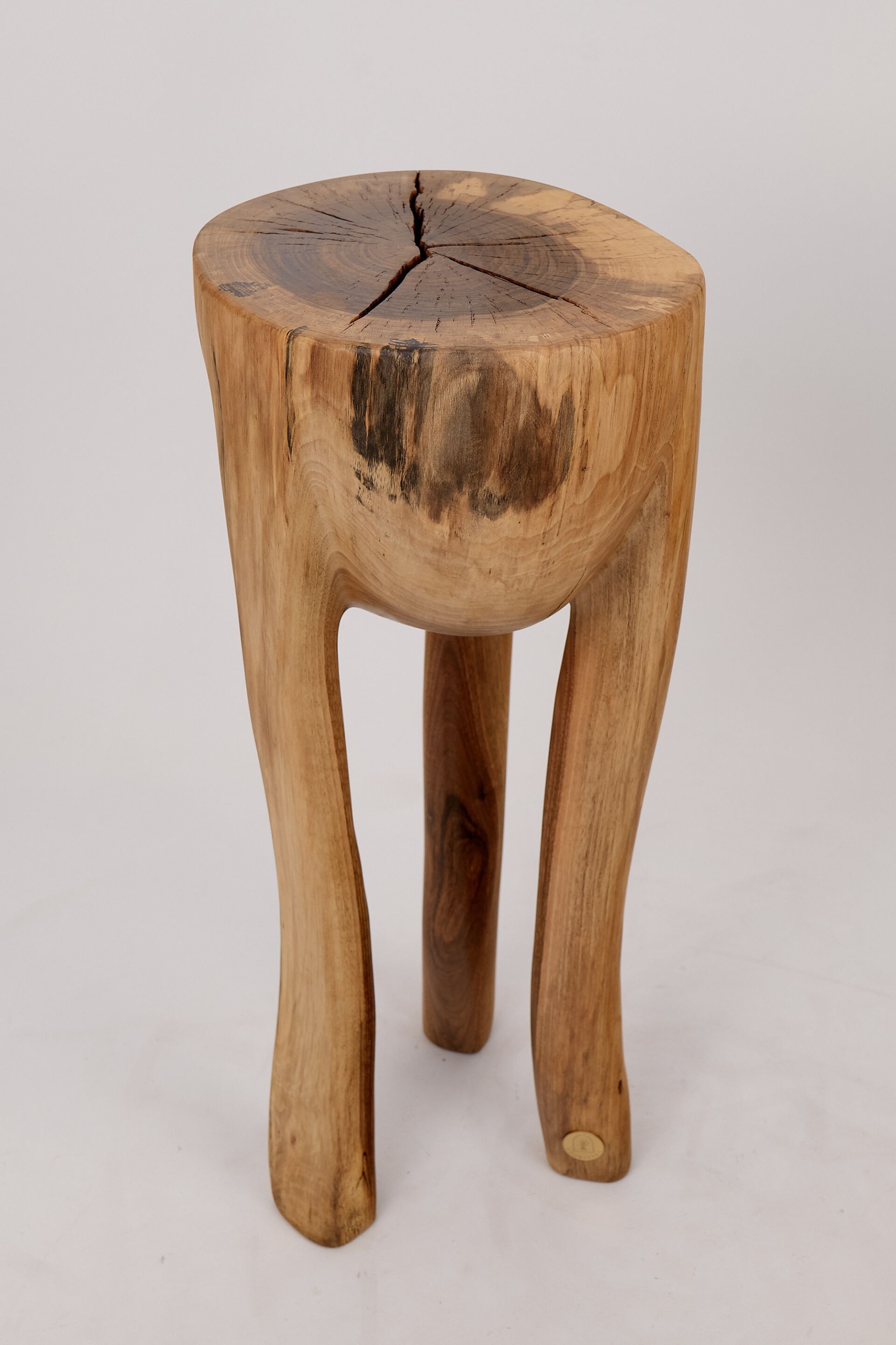 Высокий журнальный столик из грецкого ореха Logniture Leszy ARCH-00079952