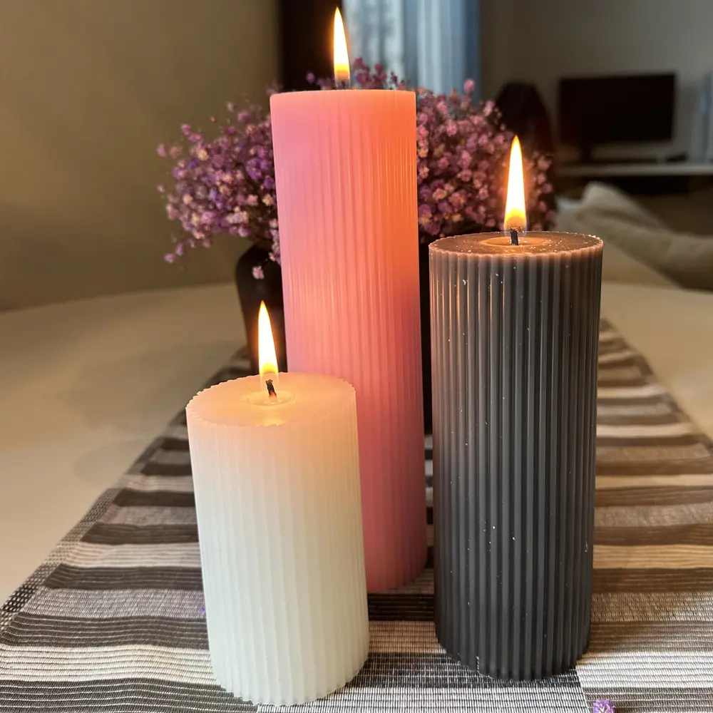 Дизайнерская свеча-столбик Ribbed белая 10 см Santreyd 89370278 STLM-0818472 - Вид №3