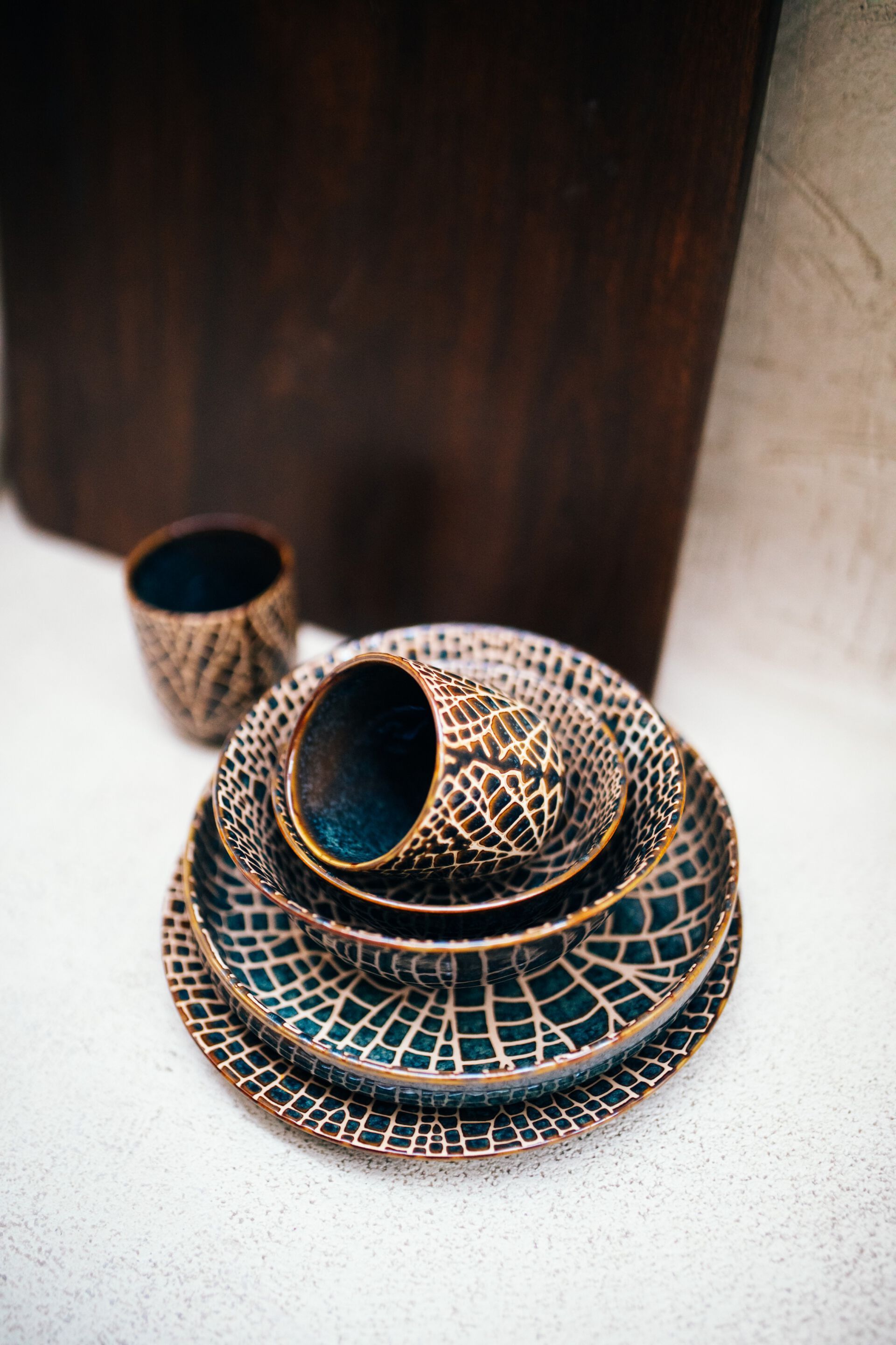 Фарфоровая круглая десертная тарелка POMAX Lotus ARCH-00102619 - Вид №3