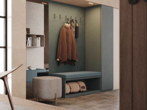 Деревянная секционная прихожая с зеркалом