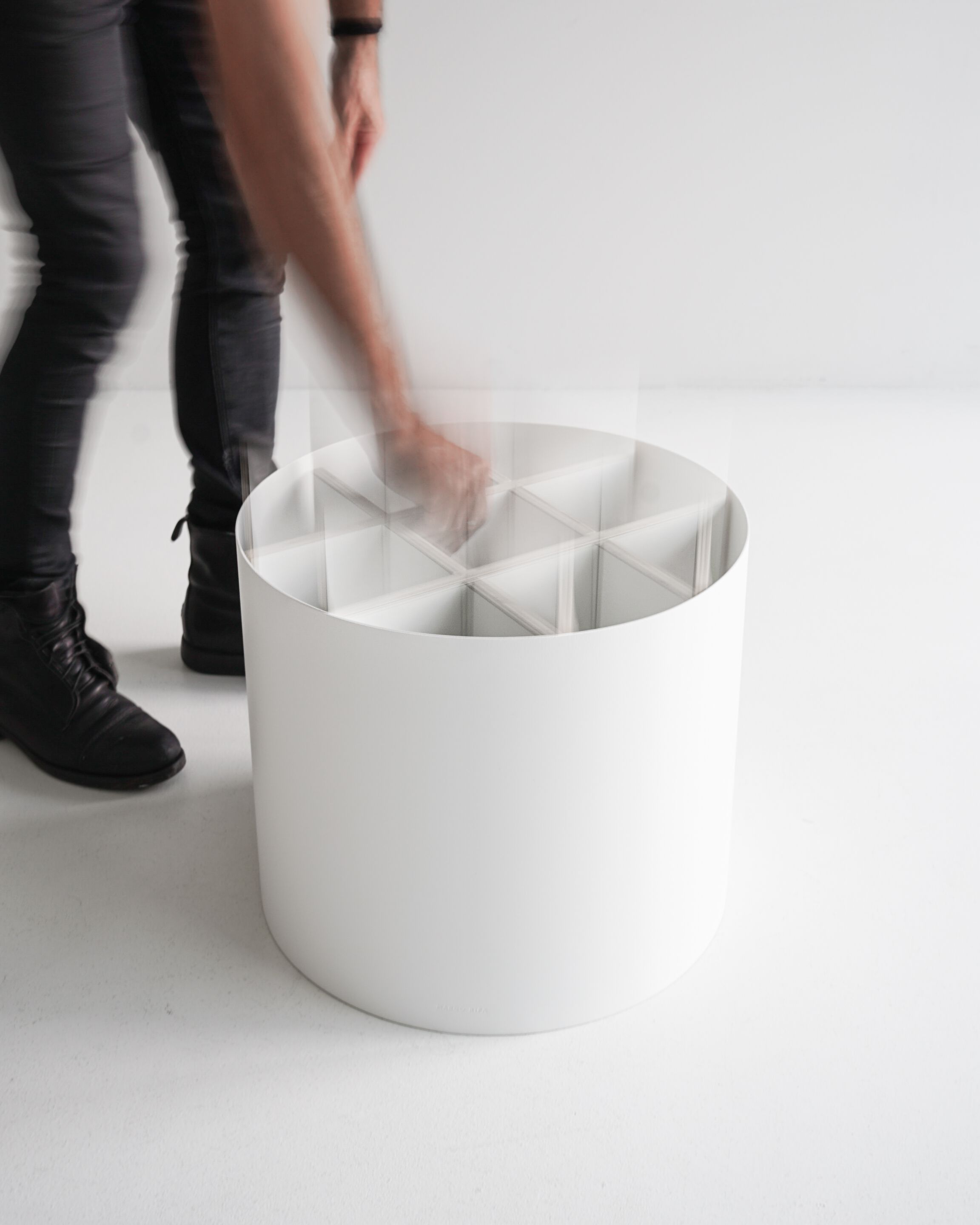 Круглый железный журнальный столик Ripa гвоздь ARCH-00043661 - Вид №4