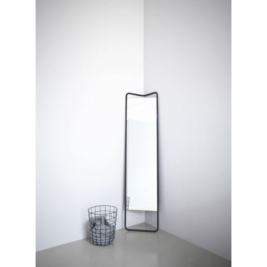 8000539 MENU KaschKasch Напольное зеркало Порошковое покрытие черного цвета  - Вид №1