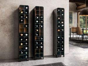 Напольная винная стойка из стали и дерева