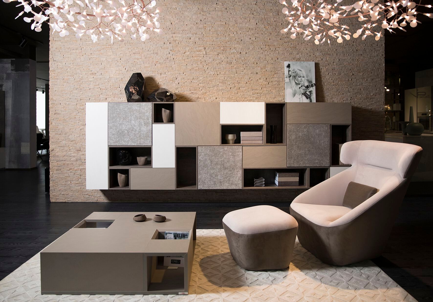 Подвесной книжный шкаф из шпона ABLE PLAZA ARCH-00060136 - Вид №1