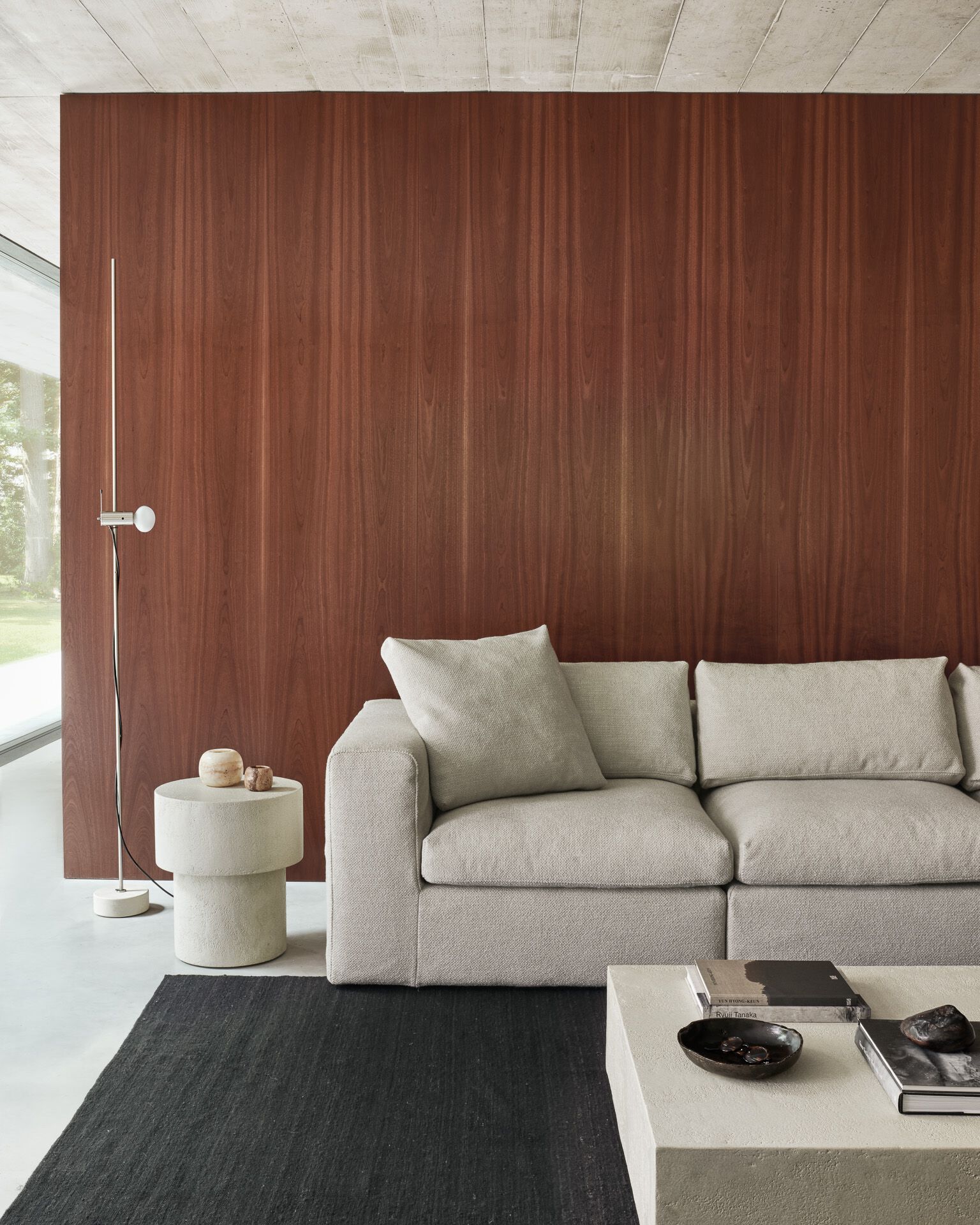 Высокий круглый журнальный столик Ethnicraft Elements ARCH-00001073 - Вид №10