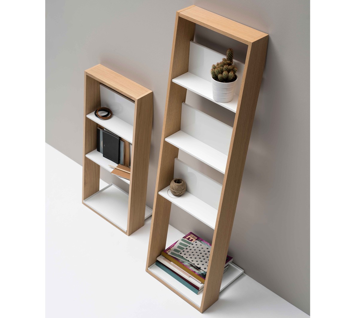 Ex.T Storage Lean Tall Стеллаж из дуба и алюминия EXLEANTALLROV  - Вид №2