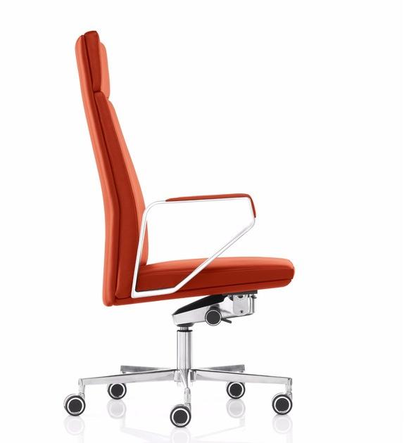 Spiegels 5-спицевое вращающееся кожаное офисное кресло с подлокотниками .pilot P200 - Вид №5