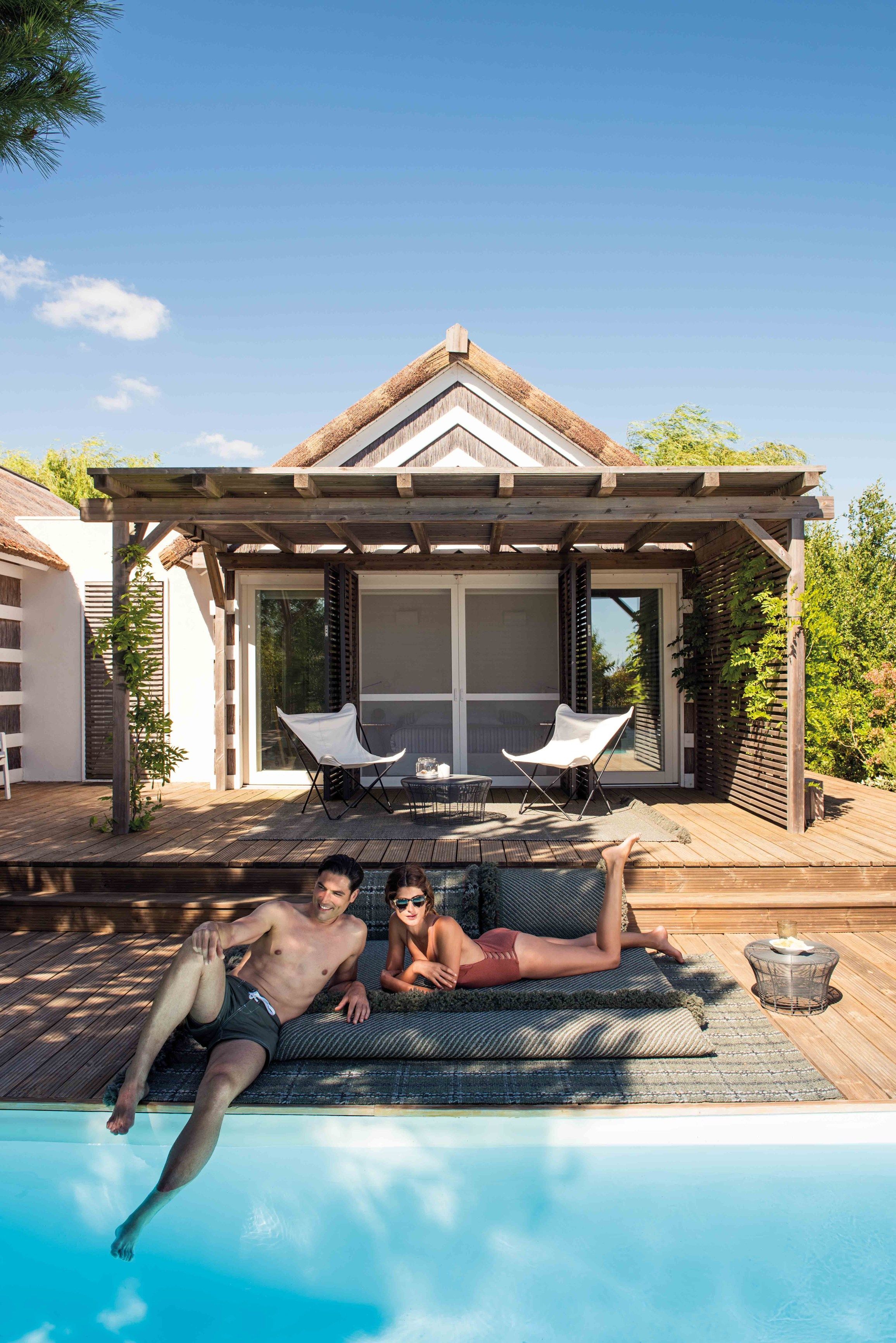 Наружная полипропиленовая цилиндрическая полосатая подушка GAN Garden Layers ARCH-00033057 - Вид №9