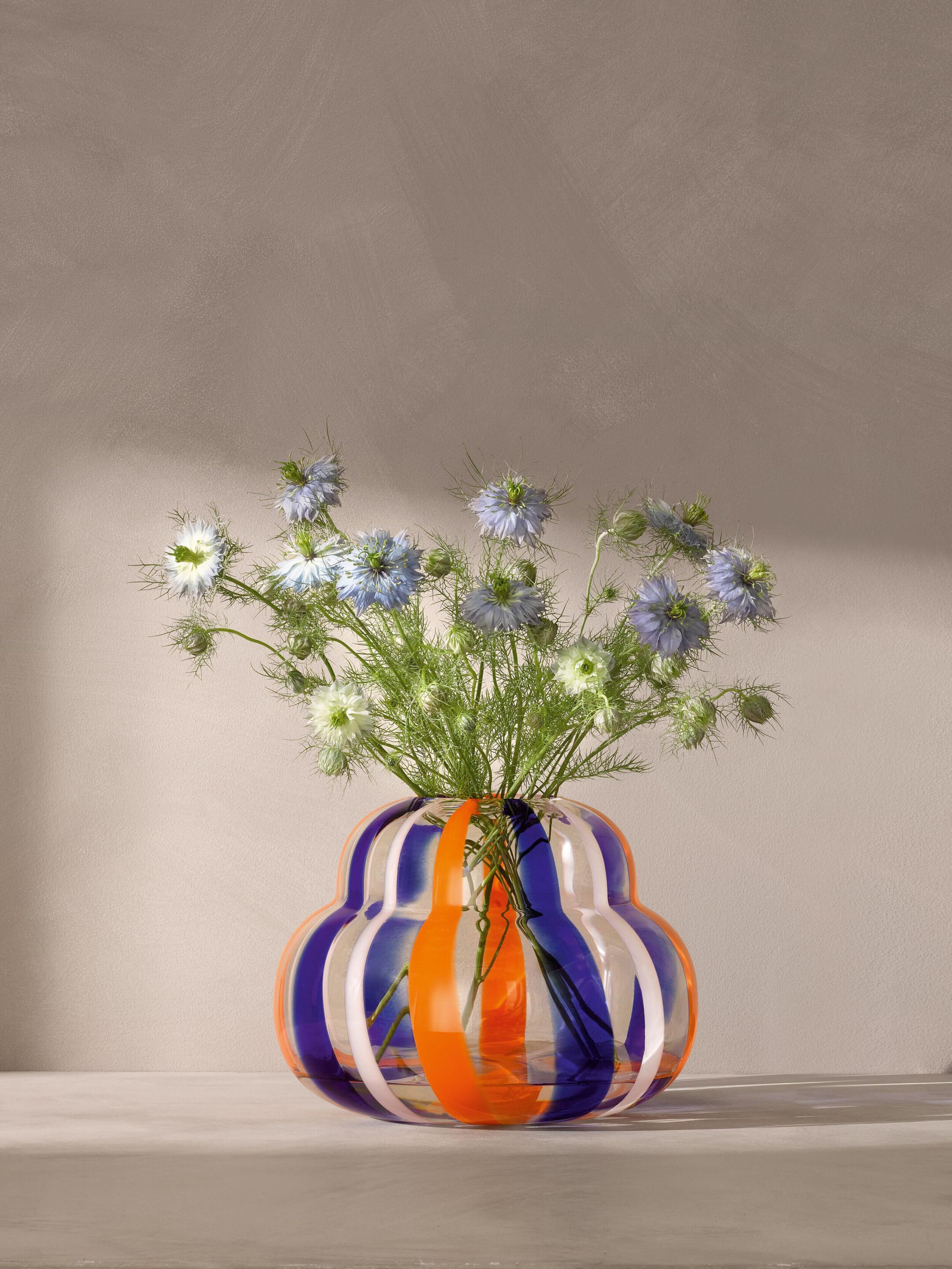 Ваза из дутого стекла LSA Народная ARCH-00015494