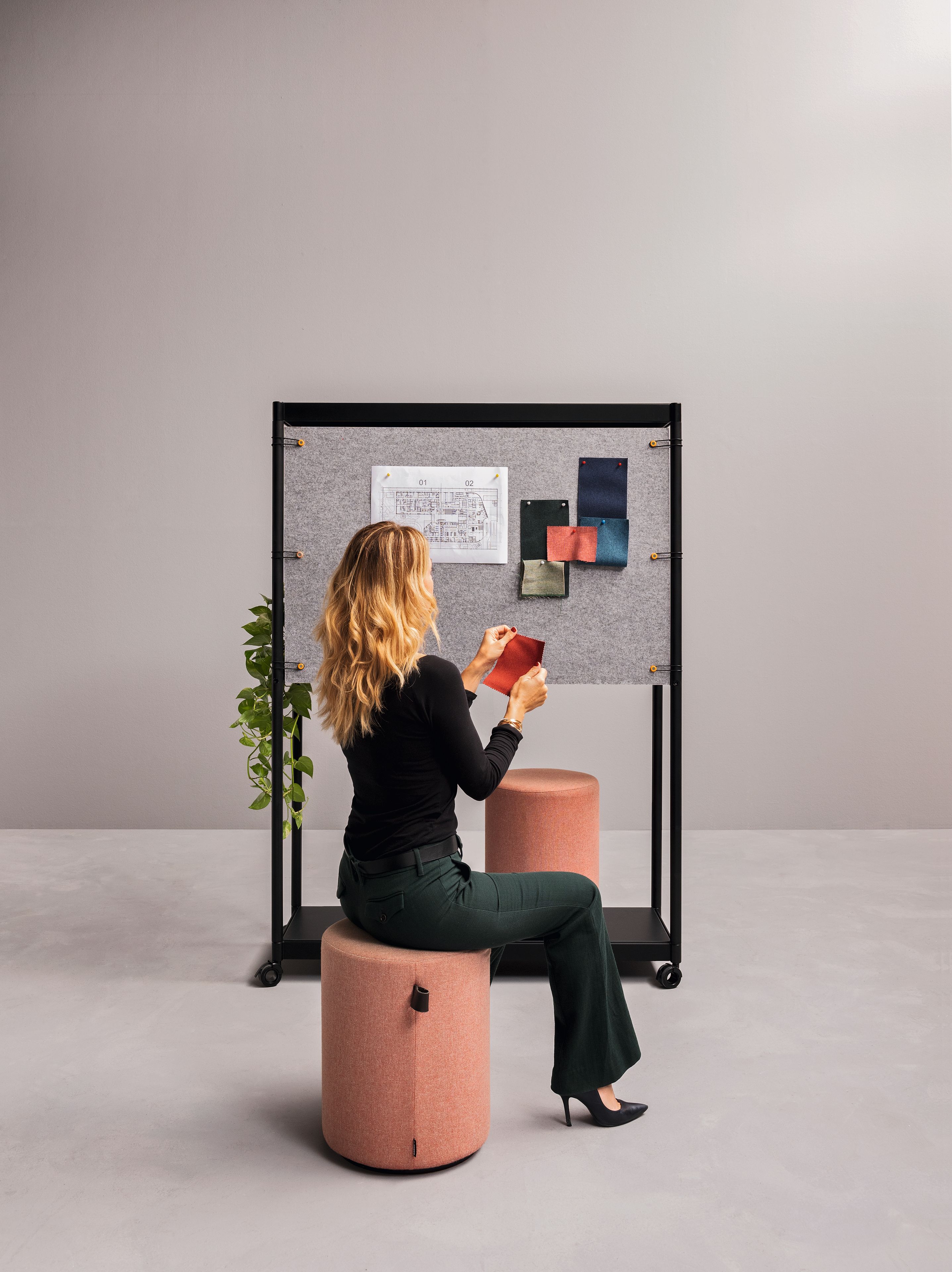 Отдельно стоящая доска объявлений с алюминиевой рамой Martex жидкость ARCH-00125032 - Вид №2