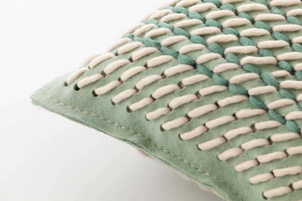 070802 Подушка Green 61x36 см GAN Canevas Geo - Вид №1