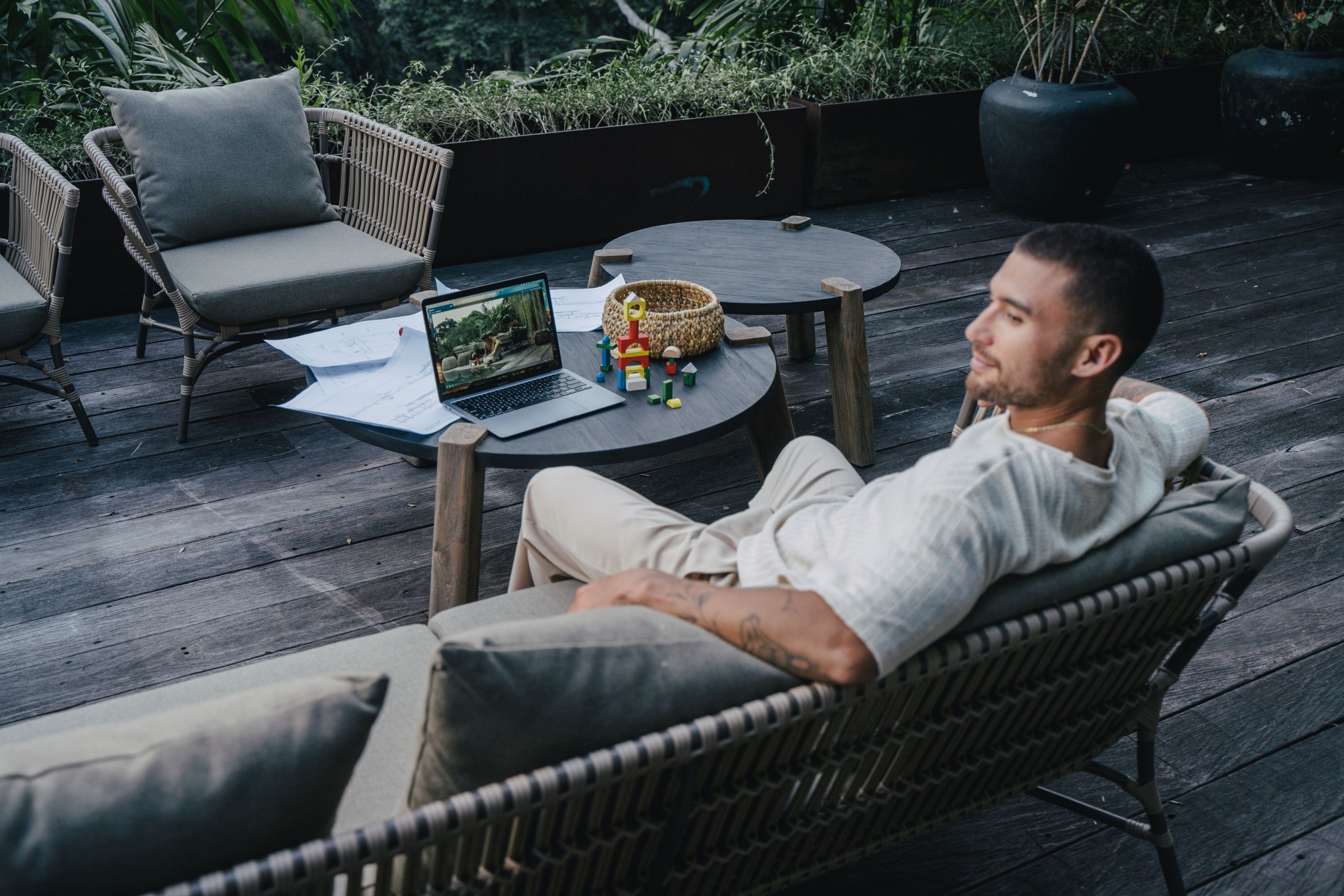 Круглый стол из тикового дерева cbdesign 70 ARCH-00089909 - Вид №1