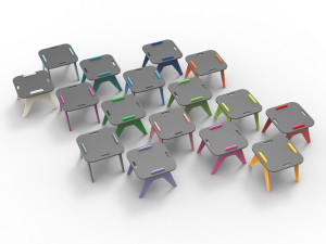 Низкий квадратный стол из полиэтилена