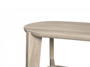 Низкий дубовый стул