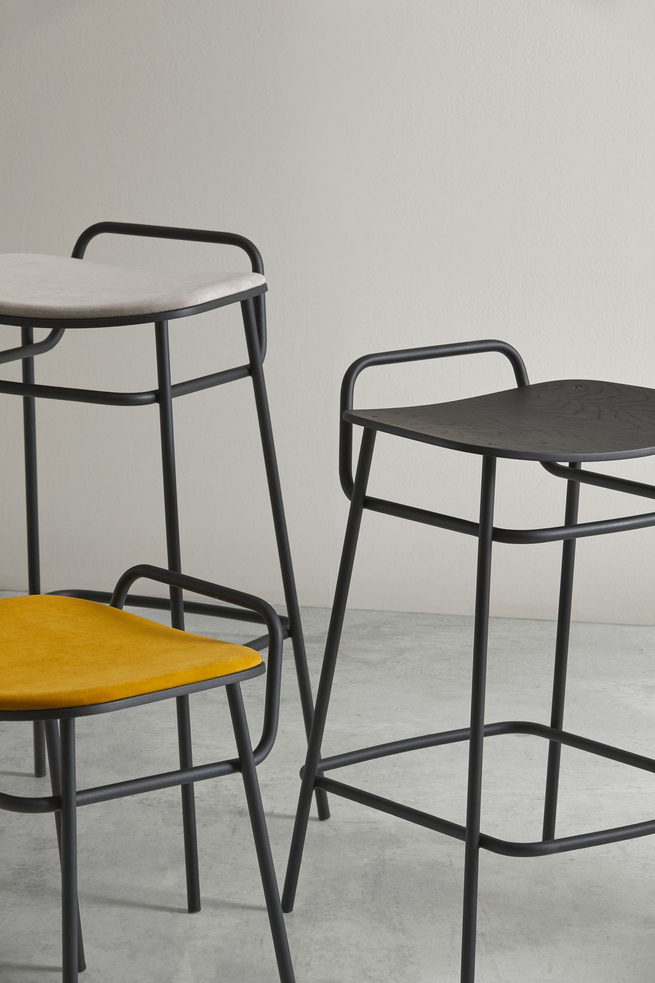 Высокий металлический табурет с подставкой для ног Blasco&Vila Fosca ARCH-00137481 - Вид №11