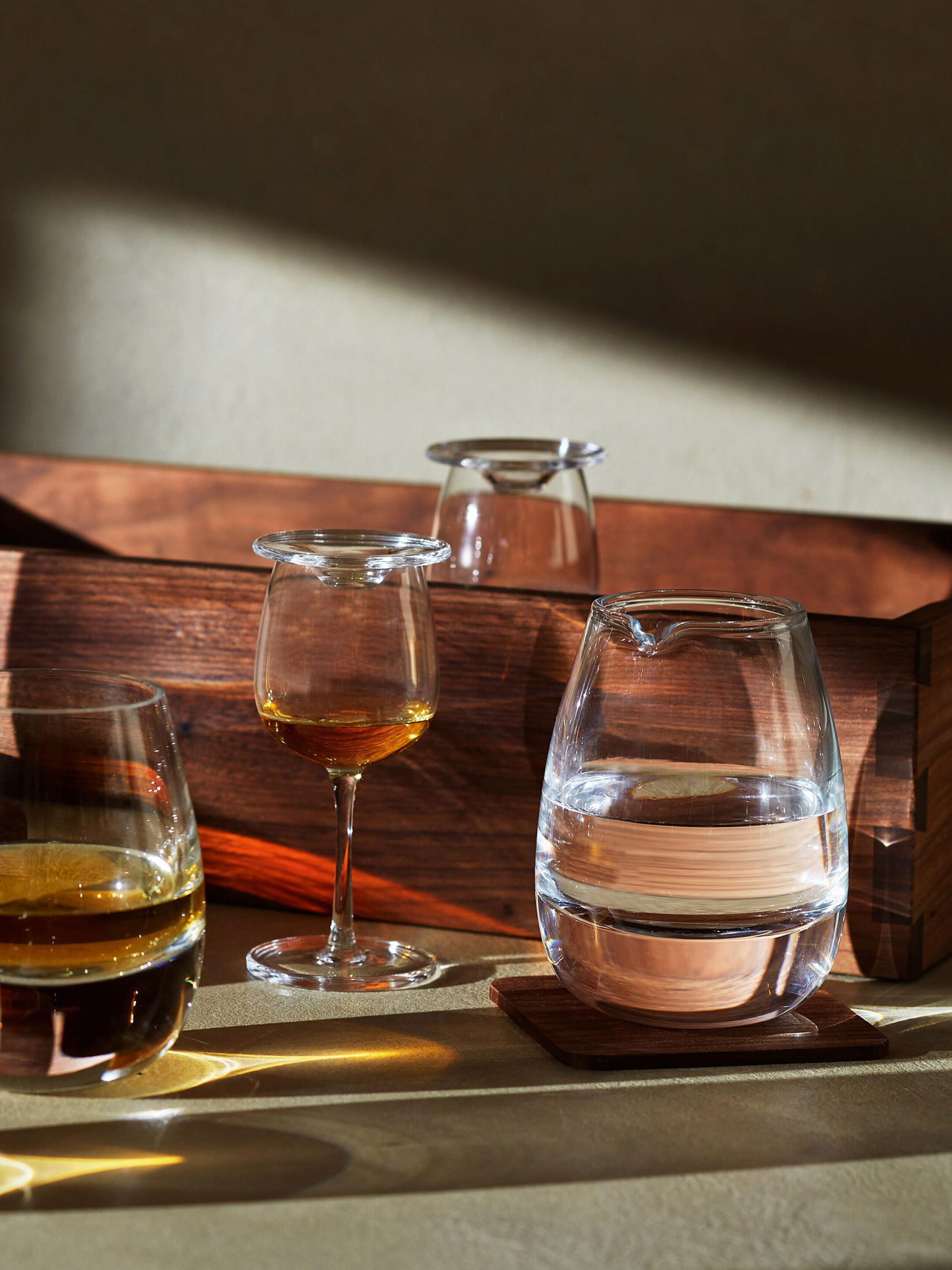 Выдувная стеклянная бутылка - 1л LSA виски ARCH-00071319 - Вид №3