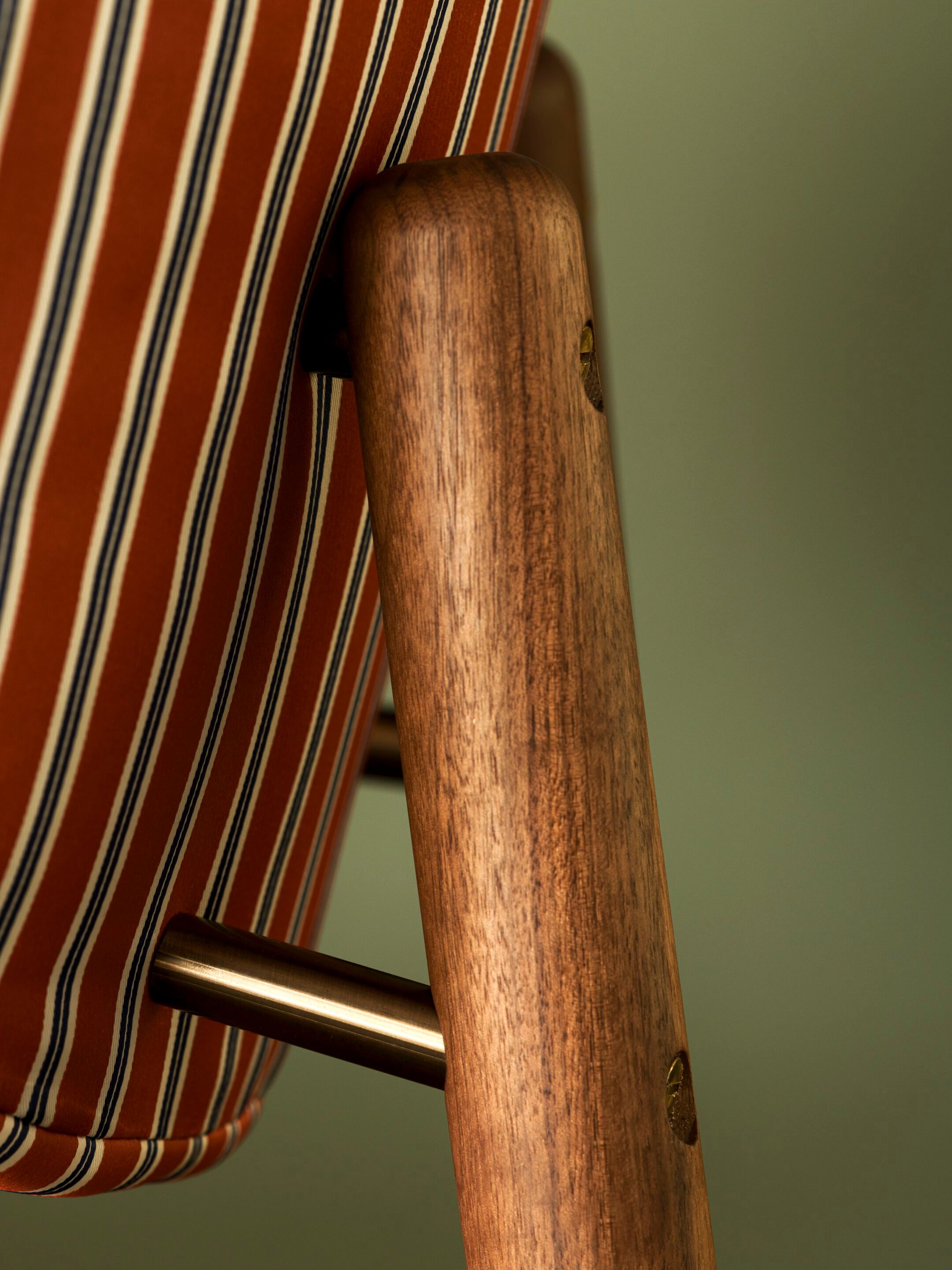 Мягкий стул грецкого ореха Collett & Victor TILDA ARCH-00119266 - Вид №1