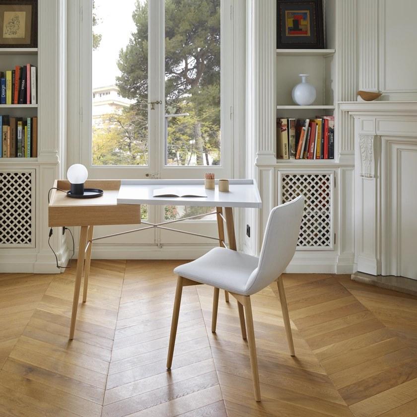 Ligne Roset Настольная лампа из металла и стеклянный плафон  10072955-10072956  - Вид №1