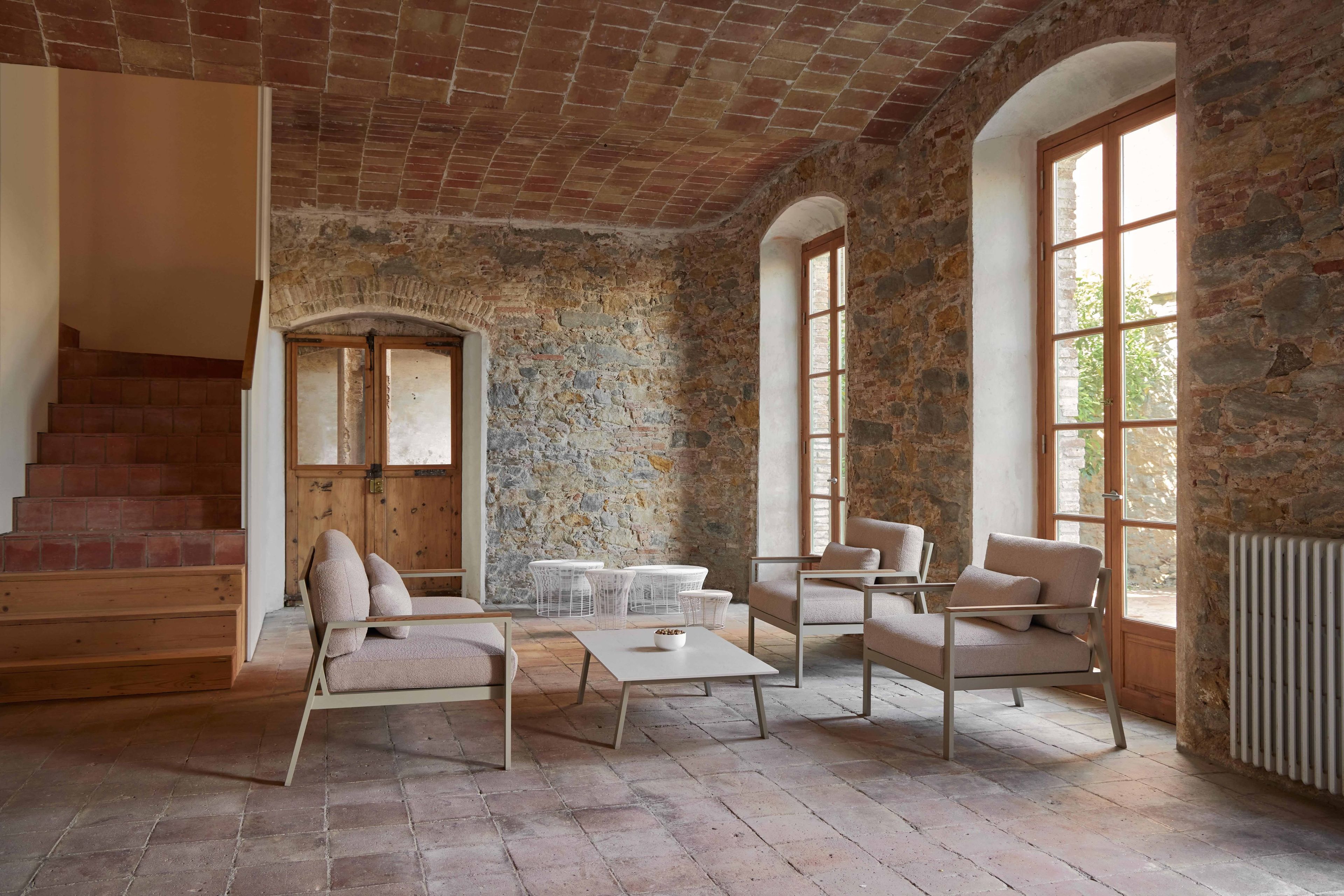 Тканевое кресло с подлокотниками GANDIABLASCO Вне времени ARCH-00138107 - Вид №10