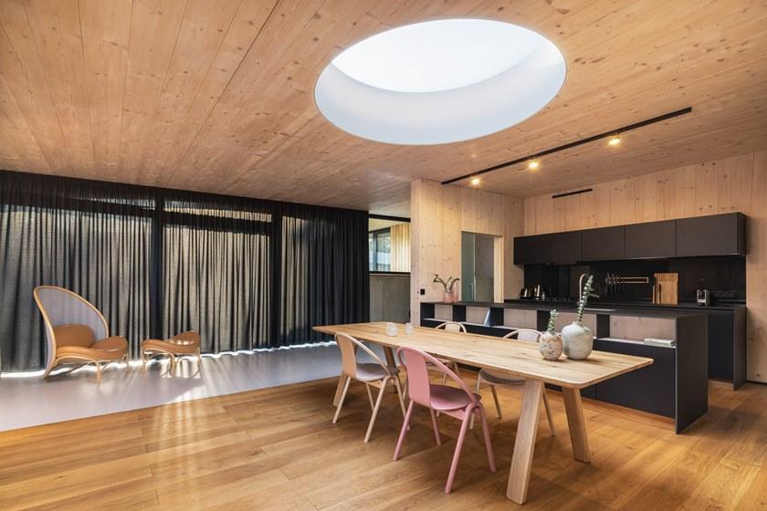 TON Штабелируемый стул с подлокотниками со встроенной подушкой Again 313 005 - Вид №15