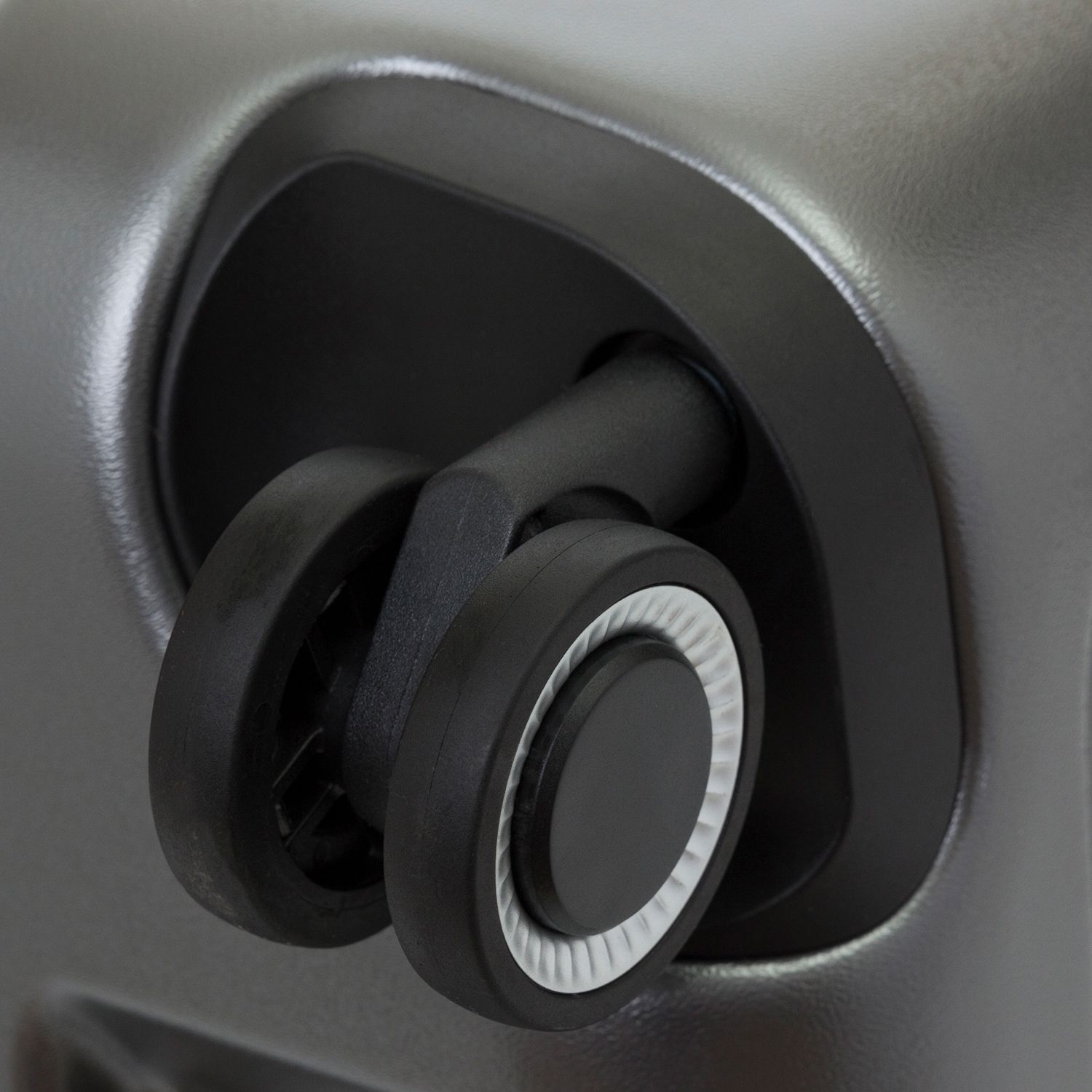 M1880-08-72 Чемодан M1880*72 Spinner L March Beau monde  - Вид №7