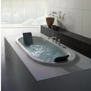 Ванна встраиваемая с аэромассажем Yuma 180 см