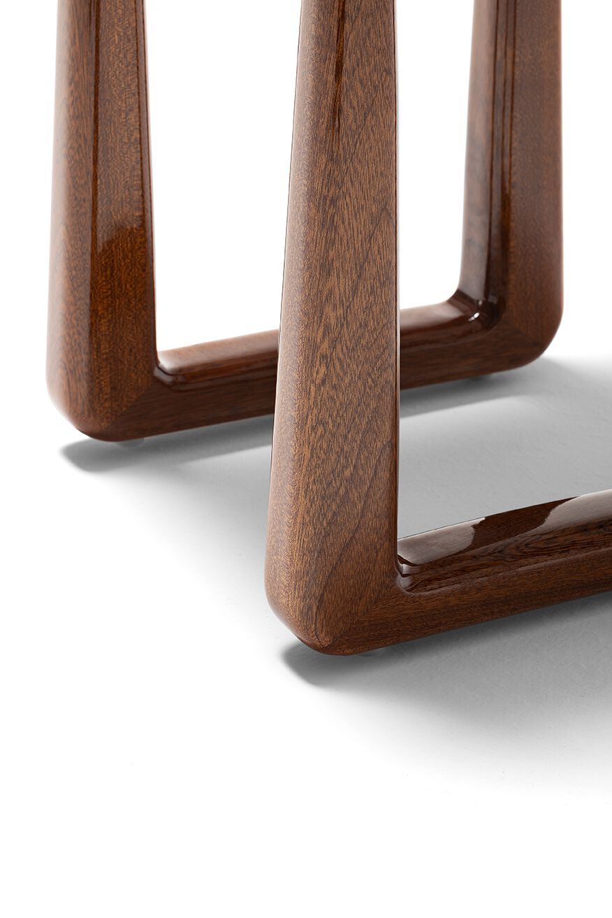 Высокий журнальный столик из красного дерева с мраморным верхом Exteta Loro Piana Interiors, Стулья Delight от Exteta ARCH-00107050 - Вид №7