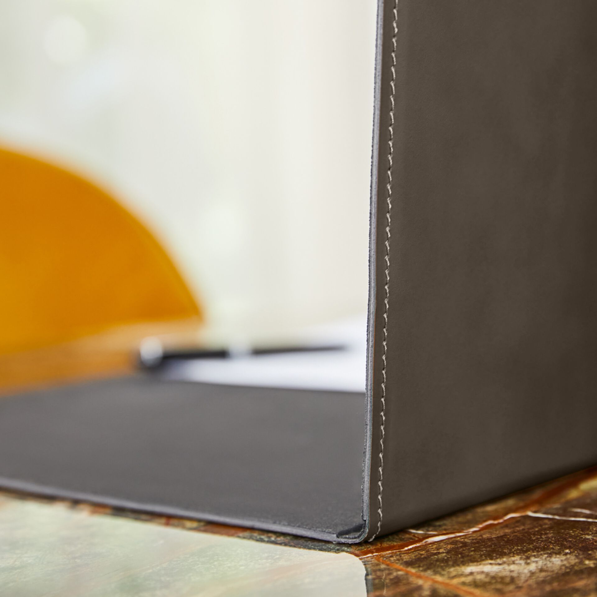 Подпушка из регенерированной кожи EGLOOH GEMINI ARCH-00153259 - Вид №20