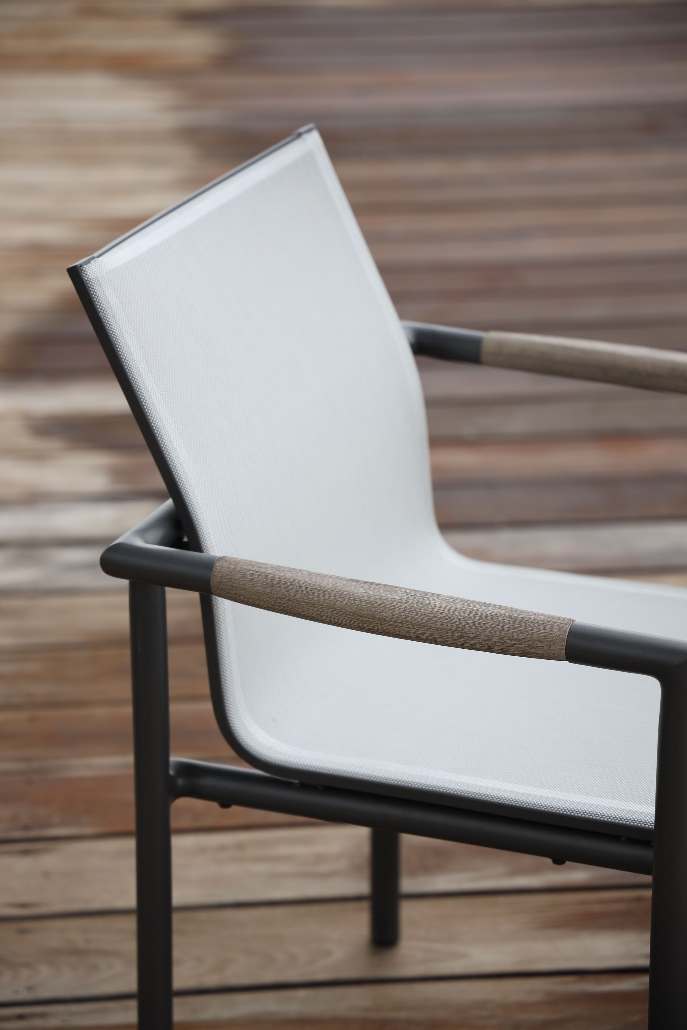 Штабелируемый стул с подлокотниками Les Jardins® Bastingage ARCH-00045126 - Вид №2