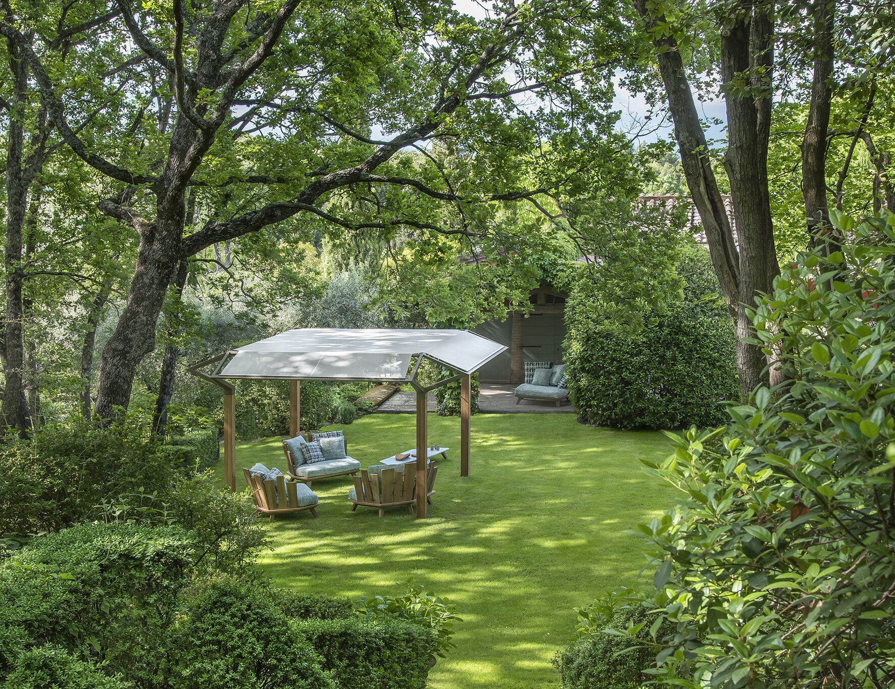 Отдельно стоящая беседка из тика Ethimo COSMO ARCH-00004669 - Вид №1