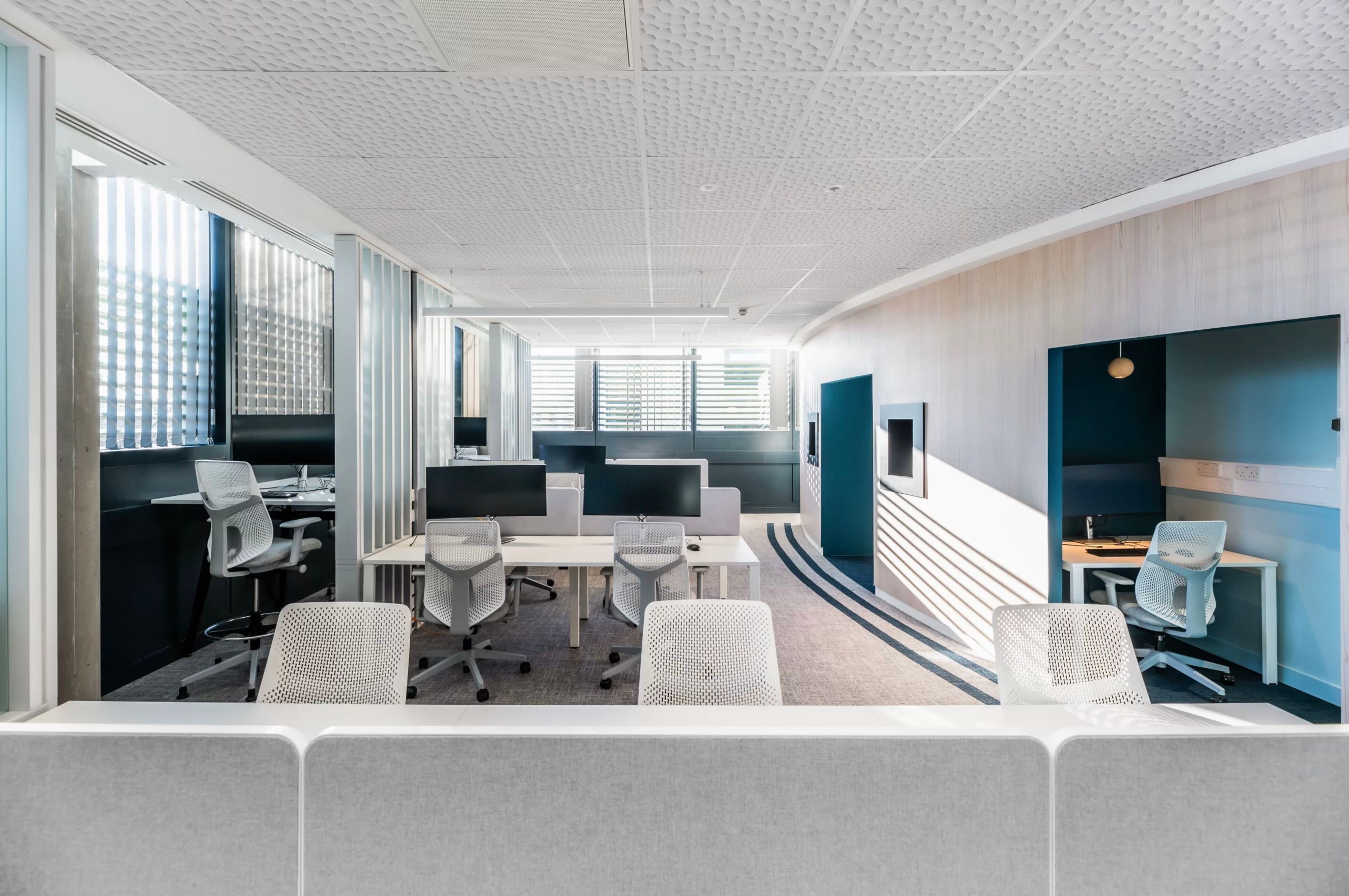 Звукопоглощающие панели из каменной ваты для подвесного потолка Sky-Tile® NIDO D'APE ARCH-00071249 - Вид №5