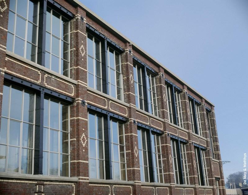 Reynaers Aluminium Распашное окно из алюминия с терморазрывом с двойным остеклением Concept system sun-id-1356368 - Вид №13