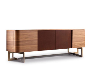 Шкаф для телевизора с распашными дверцами