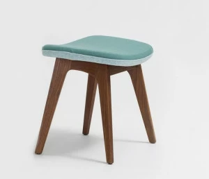 ZEITRAUM Мягкая подножка из массива дерева Morph