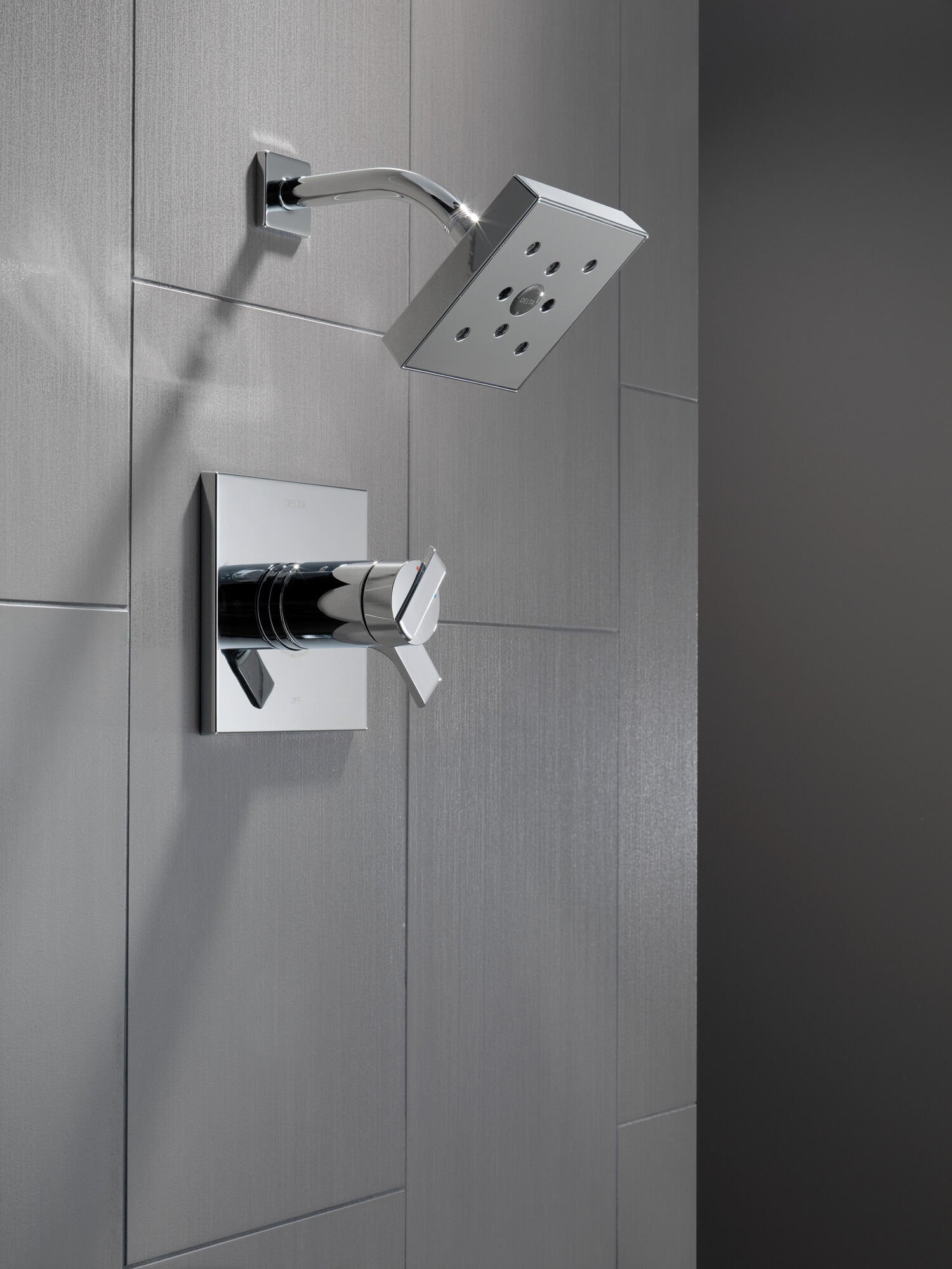 T17267 Накладка для душа Monitor® 17 серии H2Okinetic® Delta Faucet Ara Хром - Вид №8