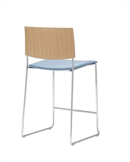 Andreu World Табурет из дубовых санок штабелируемый, со встроенной подушкой Sit Bq1209 / bq1210 - Вид №2