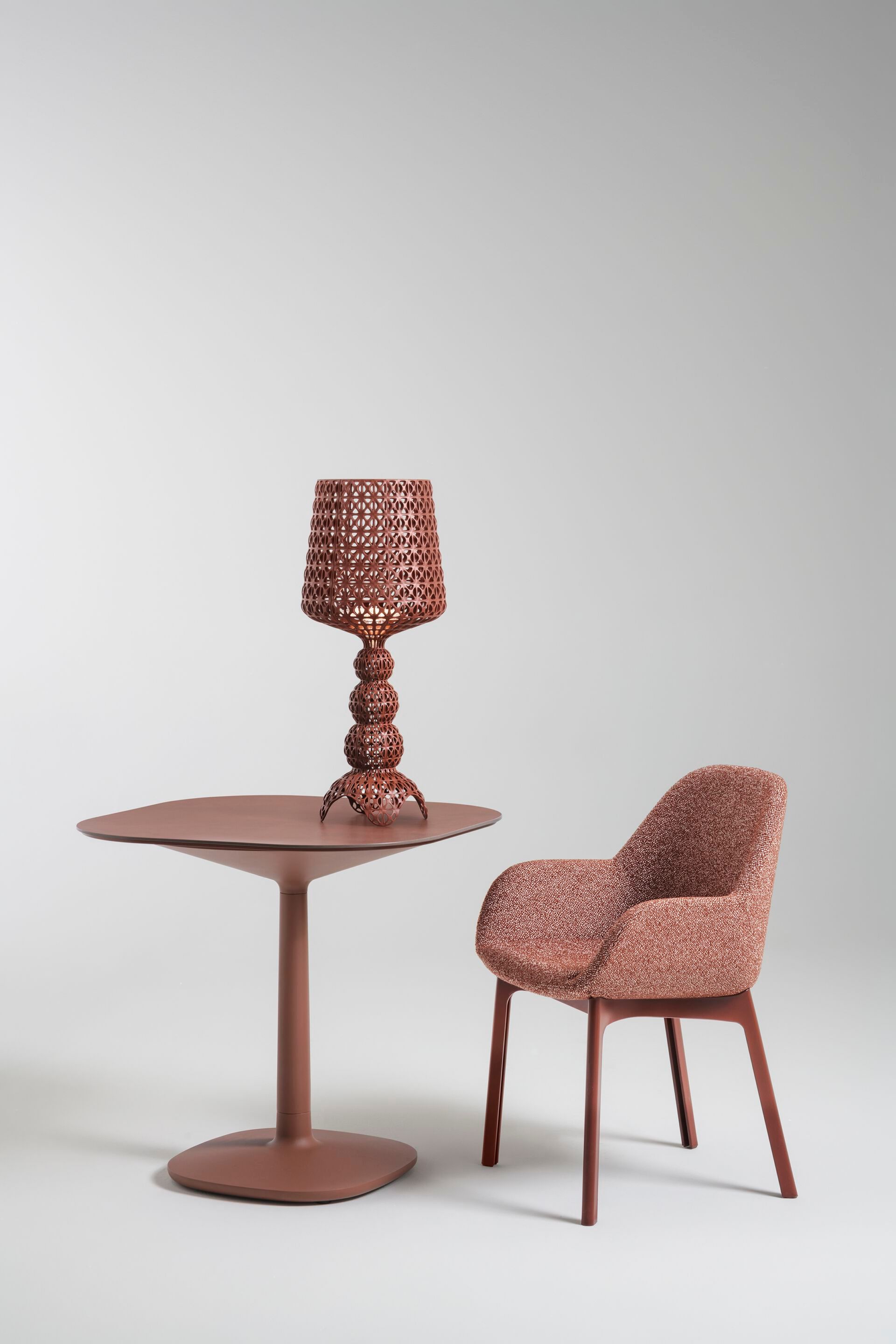 Мягкий тканевый стул с подлокотниками Kartell CLAP ARCH-00149595 - Вид №179