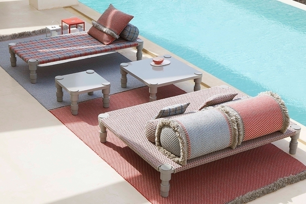 070776 Подушка-ролл GL Diagonal almond-blue большая GAN Garden Layers